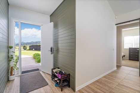 Photo of property in 11 Onerere Drive, Whitianga, 3510