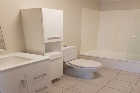 Photo of property in Marina Park Apartments, 25/146 Fanshawe Street, Auckland Central, Auckland, 1010