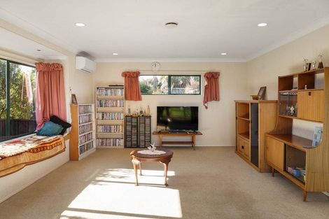 Photo of property in 7 Meadowviews Drive, Welcome Bay, Tauranga, 3112