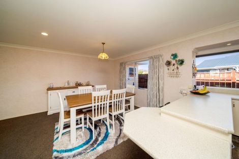 Photo of property in 28 Nikau Street, Inglewood, 4330