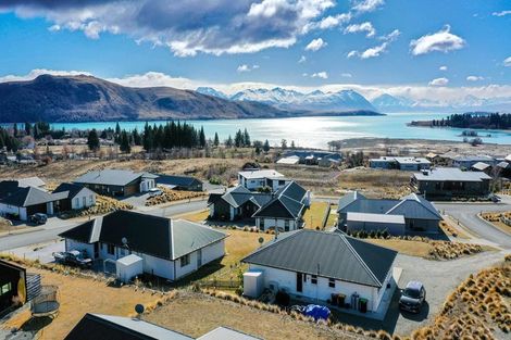 Photo of property in 4 Manning Place, Lake Tekapo, 7999