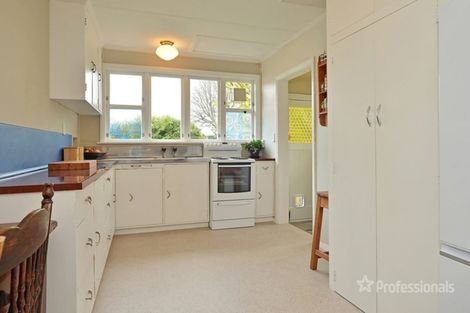 Photo of property in 75 Victoria Street, Carterton, 5713