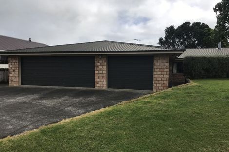 Photo of property in 4 Vela Place, Clarks Beach, 2122