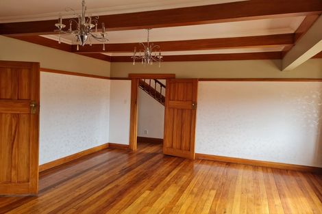 Photo of property in 17 Saint Michaels Crescent, Kelburn, Wellington, 6012