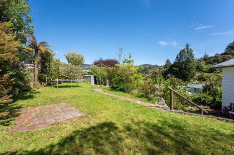 Photo of property in 52 Bird Grove, Stokes Valley, Lower Hutt, 5019