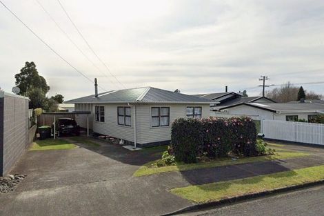 Photo of property in 4 Margaret Place, Merrilands, New Plymouth, 4312