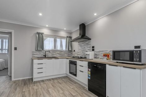 Photo of property in 5 Tarapunga Place, Tokoroa, 3420