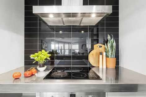 Photo of property in Piermont Apartments, 6d/82 Cable Street, Te Aro, Wellington, 6011