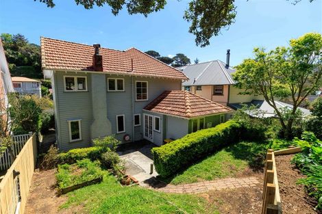 Photo of property in 11 Glen Road, Kelburn, Wellington, 6012