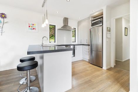 Photo of property in 63 Mack Place, Red Hill, Papakura, 2110