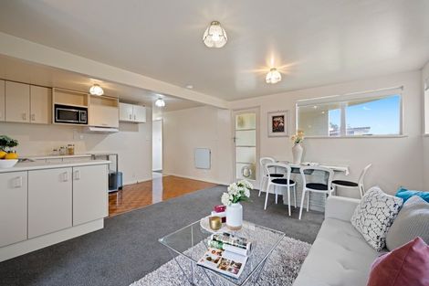 Photo of property in 37 Clovelly Road, Bucklands Beach, Auckland, 2012