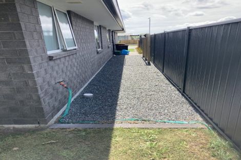 Photo of property in 18 Tabraham Crescent, Pyes Pa, Tauranga, 3112