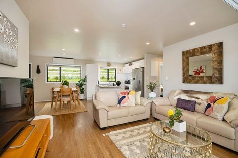 Photo of property in 6 Robins Way, Pokeno, 2471