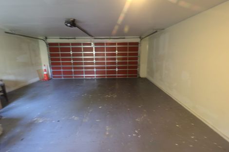 Photo of property in 2/879 East Coast Road, Northcross, Auckland, 0632