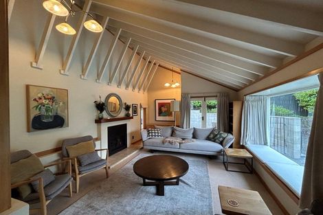 Photo of property in 19 Tauroa Road, Havelock North, 4130