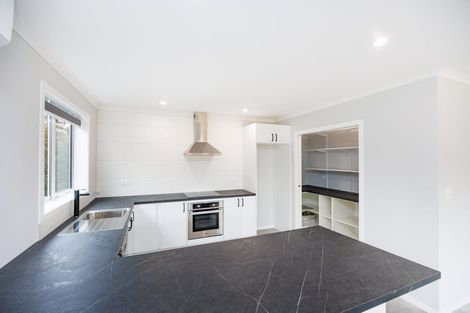 Photo of property in 3a Pembroke Street, Taradale, Napier, 4112