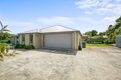 Photo of property in 15a Frederick Place, Whalers Gate, New Plymouth, 4310