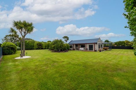 Photo of property in 17 Raeburn Avenue, Otatara, Invercargill, 9879