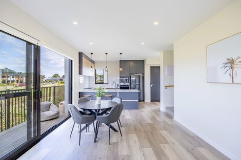 Photo of property in 72 Podgora Avenue, Huapai, Kumeu, 0810
