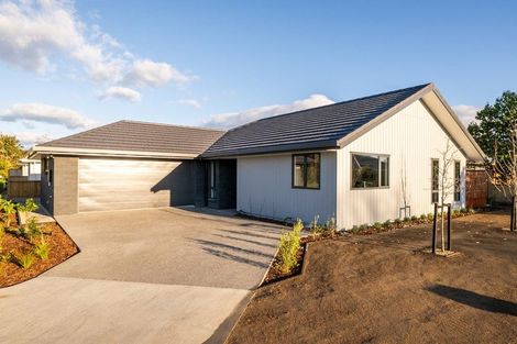 Photo of property in 11 Magnolia Drive, Springlands, Blenheim, 7201