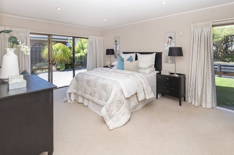 Photo of property in 5 Falstaff Place, Half Moon Bay, Auckland, 2012