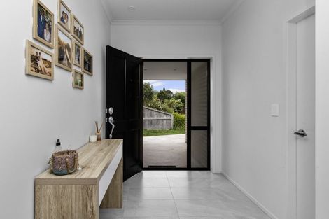 Photo of property in 51 Edgeview Crescent, Fitzroy, Hamilton, 3206