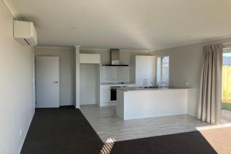 Photo of property in 120 Broadway Parade, Rolleston, 7615