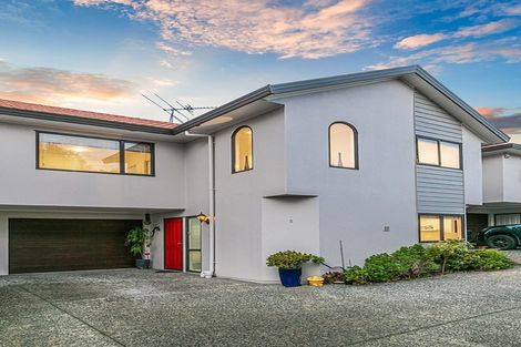 Photo of property in 5/102 Greenhithe Road, Greenhithe, Auckland, 0632