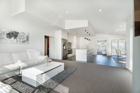 Photo of property in 10 Crompton Avenue, Churton Park, Wellington, 6037