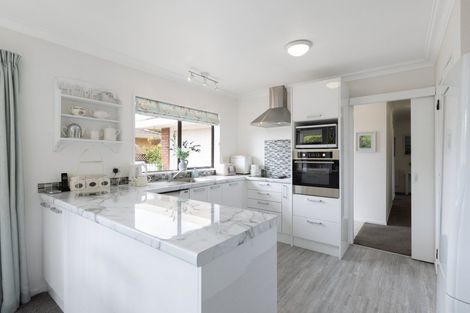 Photo of property in 9 Edith Way, Matua, Tauranga, 3110