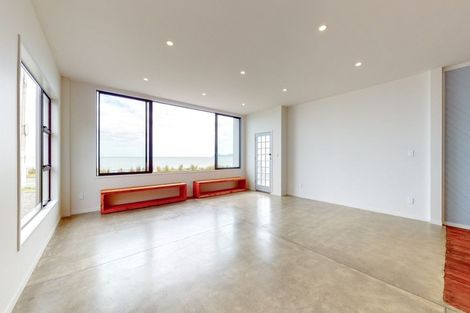 Photo of property in 4 The Parade, Paekakariki, 5034