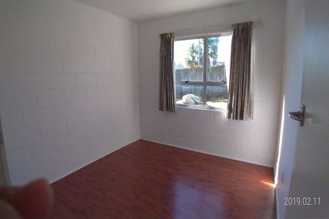 Photo of property in 1/12 Bond Crescent, Forrest Hill, Auckland, 0620