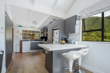 Photo of property in 18 Webster Place, Picton, 7220