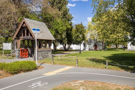 Photo of property in 2/5 Church Square, Addington, Christchurch, 8024