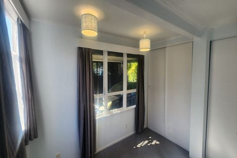 Photo of property in 175 Beach Haven Road, Beach Haven, Auckland, 0626