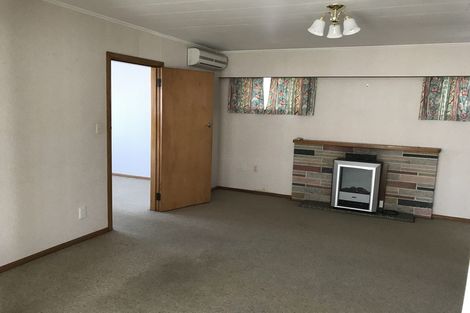 Photo of property in 17 Bolton Street, Petone, Lower Hutt, 5012