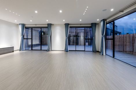 Photo of property in 14 Greenstead Close, Flat Bush, 2019