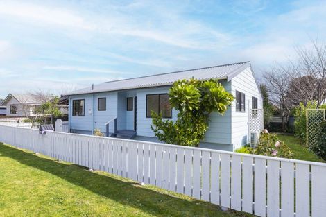 Photo of property in 103b Arawhata Road, Paraparaumu, 5032