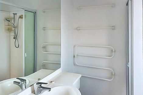 Photo of property in 10a Nikau Place, Riccarton, Christchurch, 8011