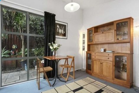 Photo of property in 2/206 Albany Highway, Schnapper Rock, Auckland, 0632