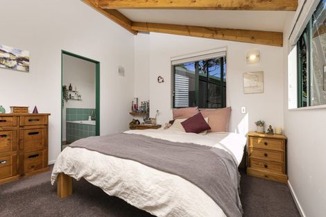 Photo of property in 3 Tree Fern Trail, Campbells Bay, Auckland, 0630