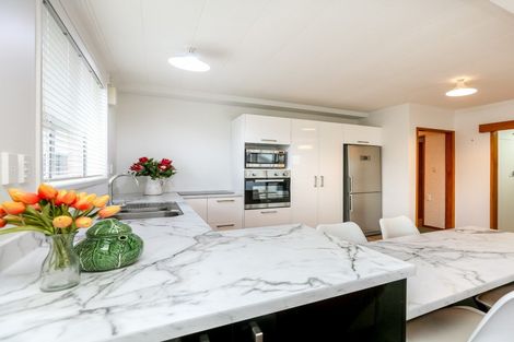 Photo of property in 4/6 Gilbert Street, New Plymouth, 4310