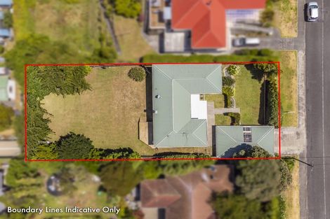 Photo of property in 16 Francis Road, Paraparaumu Beach, Paraparaumu, 5032