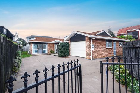 Photo of property in 3b Pine Road, Orewa, 0931