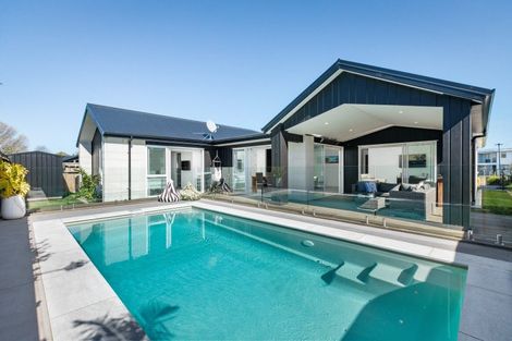 Photo of property in 14 Serenity Drive, Omokoroa, 3114