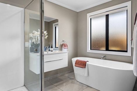 Photo of property in 64 Watkins Drive, Rangiora, 7400