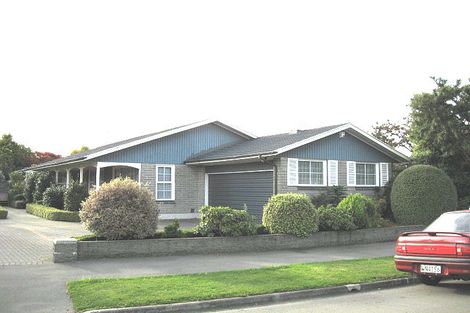 Photo of property in 8 Newbridge Place, Ilam, Christchurch, 8041