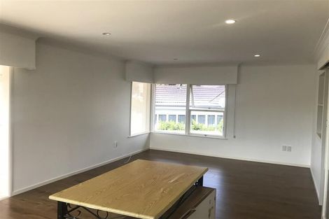 Photo of property in 7 Corunna Road, Milford, Auckland, 0620