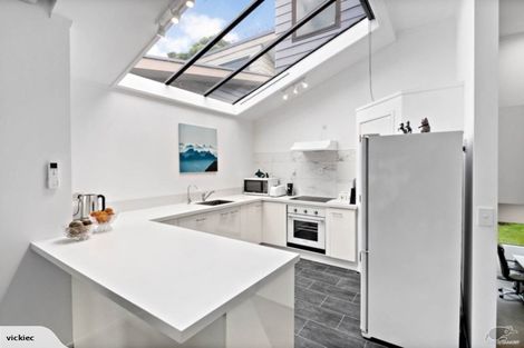 Photo of property in 2/685 East Coast Road, Browns Bay, Auckland, 0630