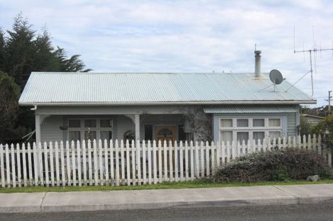 Photo of property in 71 Kahukura Avenue, Waitarere Beach, Levin, 5510